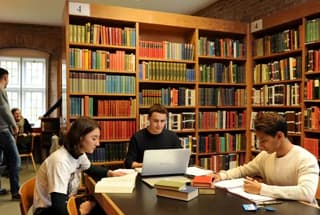 Library & Cafe